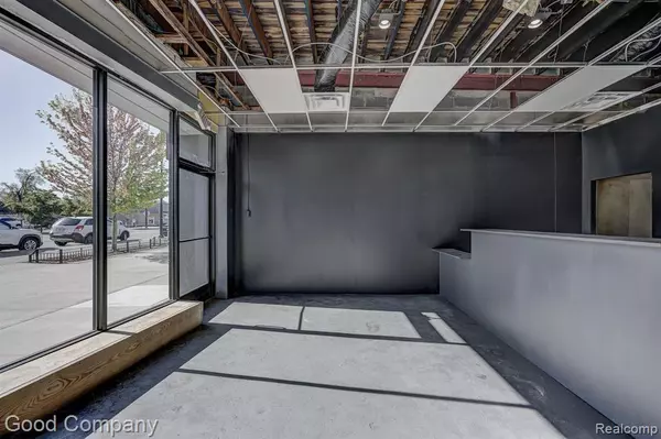 Detroit, MI 48221,18957 LIVERNOIS Avenue