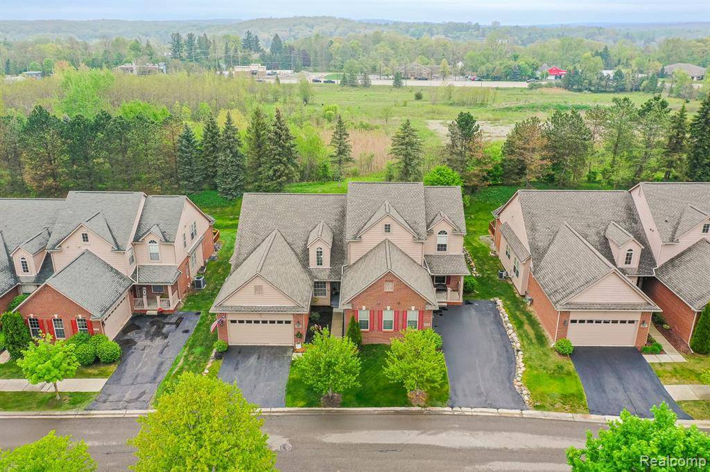 Clarkston, MI,6940 STONEWOOD