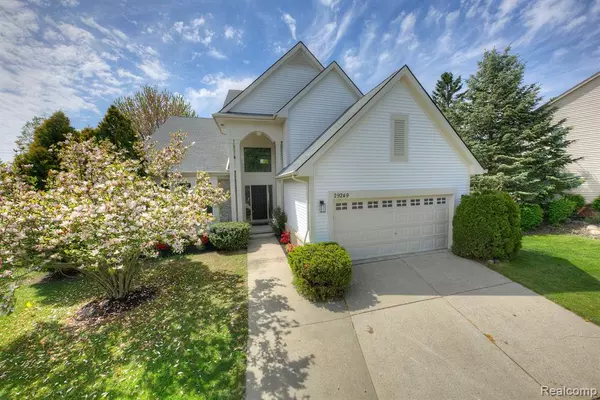 Farmington Hills, MI 48331,29249 Chelsea Crossing
