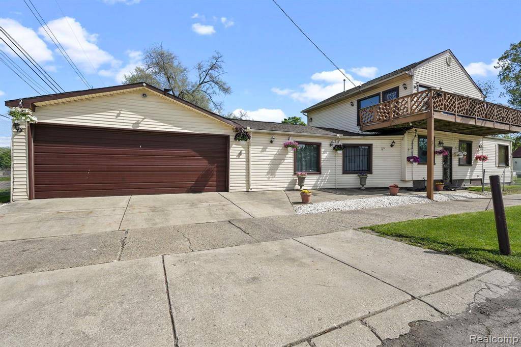 19303 FENMORE Street, Detroit, MI 48235