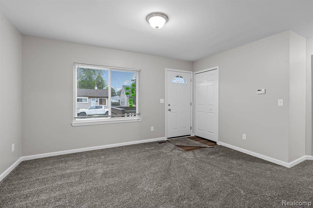 Warren, MI 48089,13148 SHERMAN Avenue