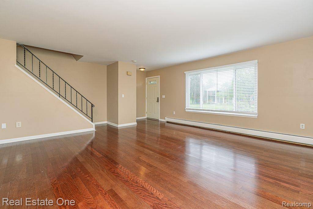 Rochester Hills, MI 48306,1127 TIENKEN Court