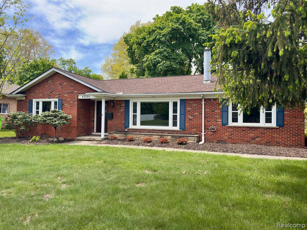 Utica, MI 48317,45295 GRANT PARK Avenue
