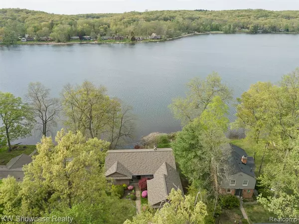 Brighton, MI 48116,5867 COMMUNITY Drive