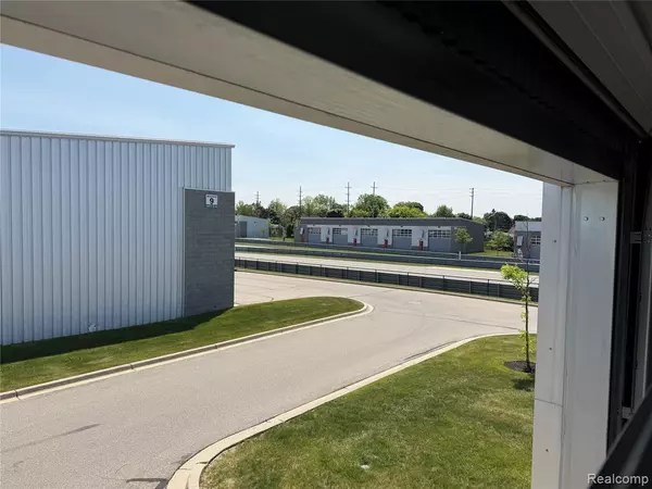 Pontiac, MI 48341,48 PIT Lane