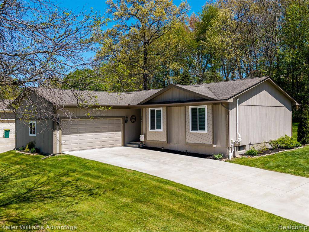 504 GLENWYTH Road, Brighton, MI 48116