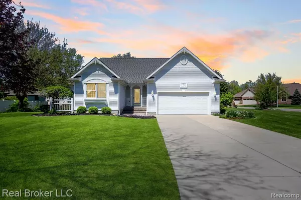 2373 STONEBROOK, Flushing, MI 48433
