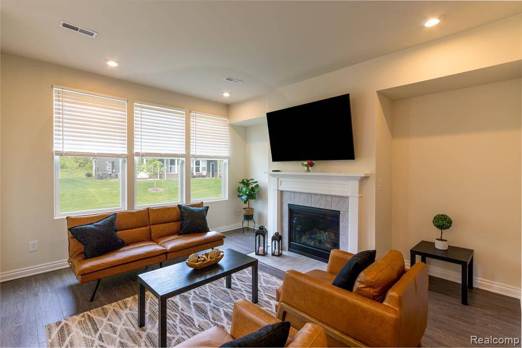 Lake Orion, MI,4878 BROOMFIELD Way