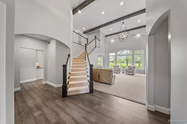 Grosse Ile, MI 48138,23398 Golfview Drive