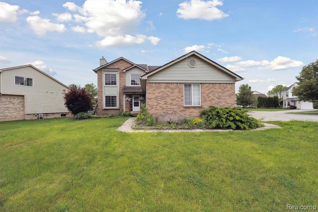 7366 MEADOW Lane, Ypsilanti, MI 48197