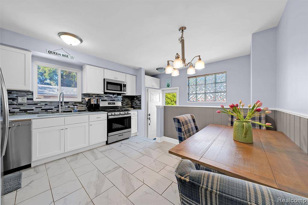 Saint Clair Shores, MI 48081,22001 SAINT GERTRUDE Street