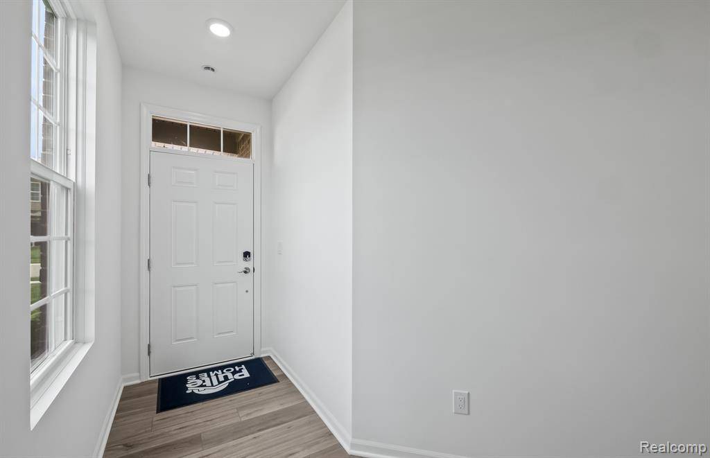 Walled Lake, MI 48390,101 ADDISON Circle