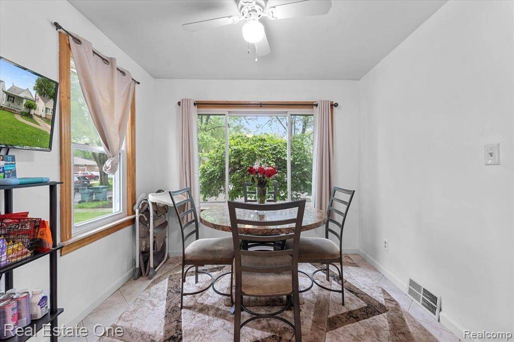 Lincoln Park, MI 48146,1826 BUCKINGHAM Avenue