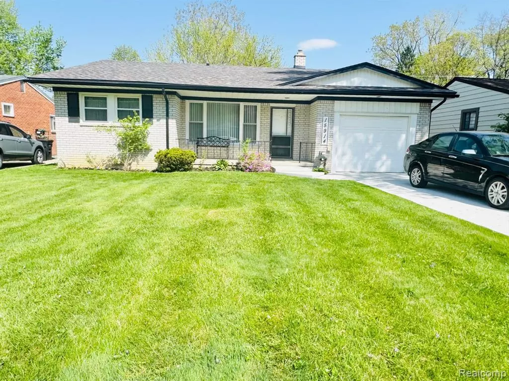 Livonia, MI 48154,15914 DEERING Street
