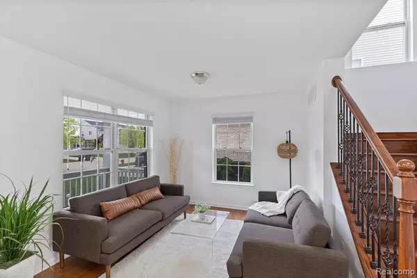 Sterling Heights, MI 48313,14190 ELMHURST Drive