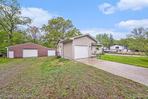 Whitmore Lake, MI 48189,9582 PALMER Road