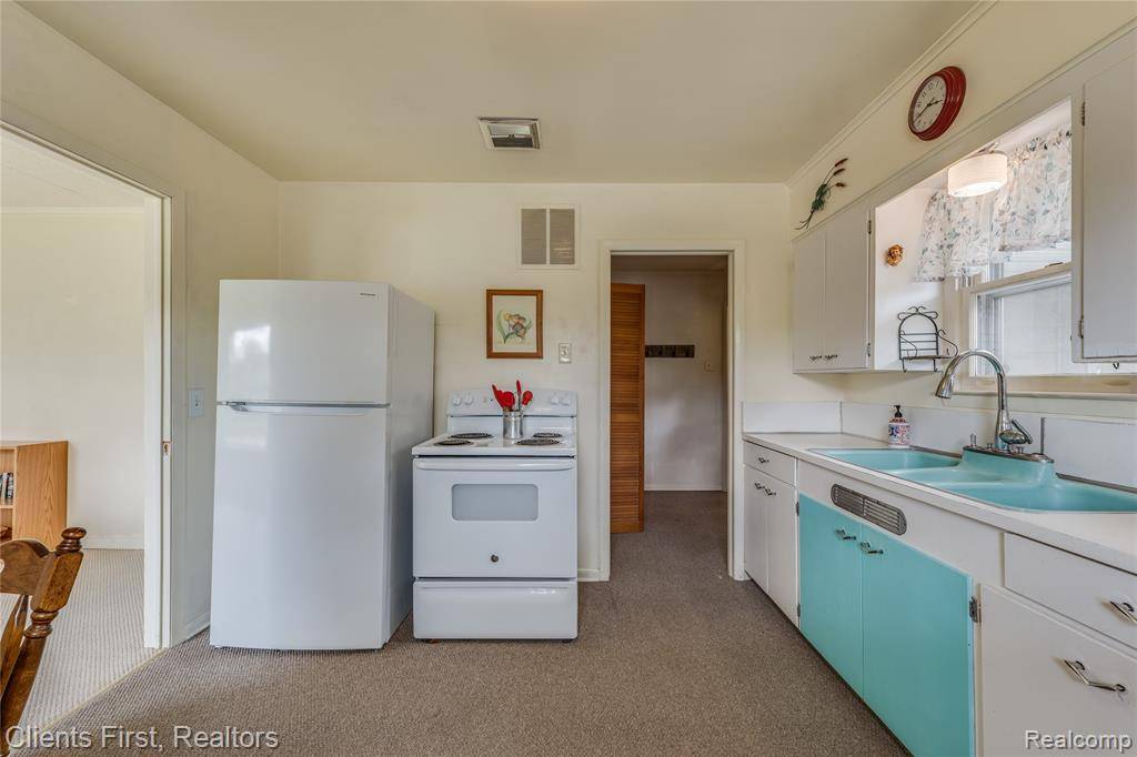West Branch, MI 48661,631 LINDSAY Street