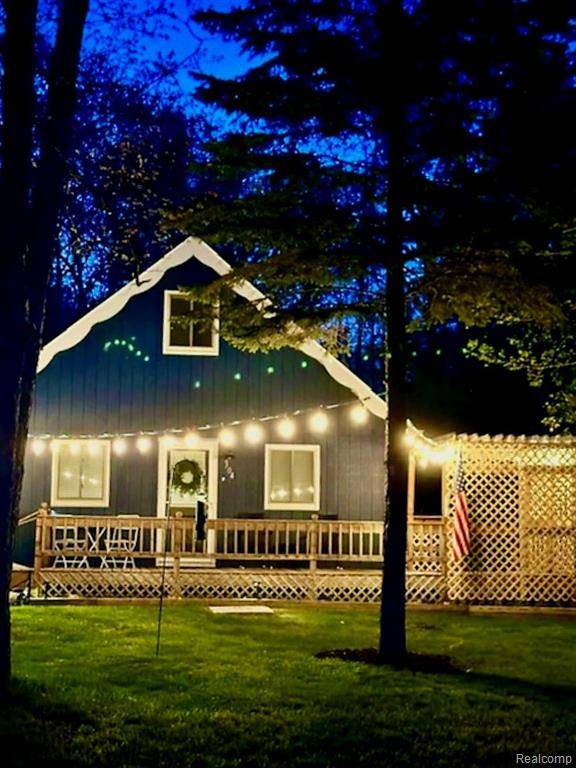 Roscommon, MI 48653,504 BEACON Lane