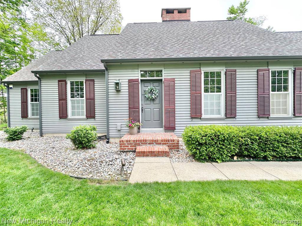 Lansing, MI 48906,4909 BARNSTABLE Lane