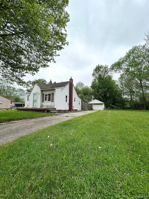 Flint, MI 48506,2960 HENRY Street