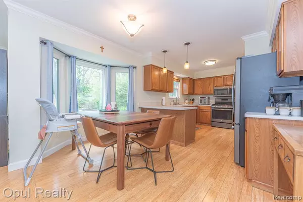 Commerce Twp, MI 48390,3113 BUSS Drive