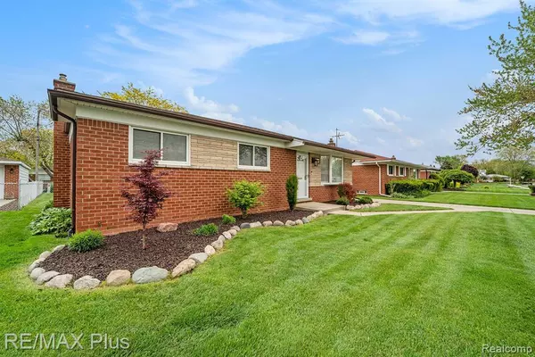 Sterling Heights, MI 48312,33466 BROWNLEA Drive