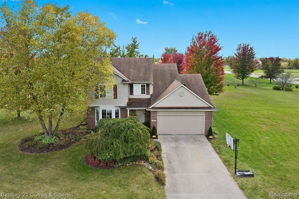 9009 N PHEASANT RIDGE Lane, Saline, MI 48176