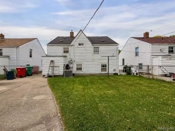 Eastpointe, MI 48021,22079 RAUSCH Avenue