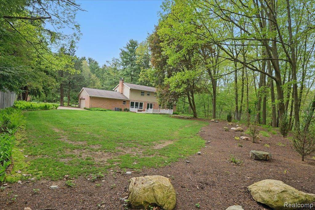 Okemos, MI 48864,1558 SYLVAN GLEN Road