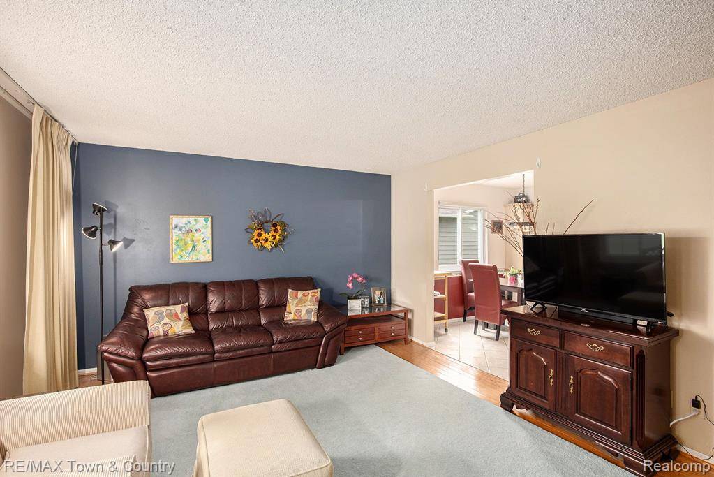 Grand Blanc, MI 48439,5360 OLD FRANKLIN Court