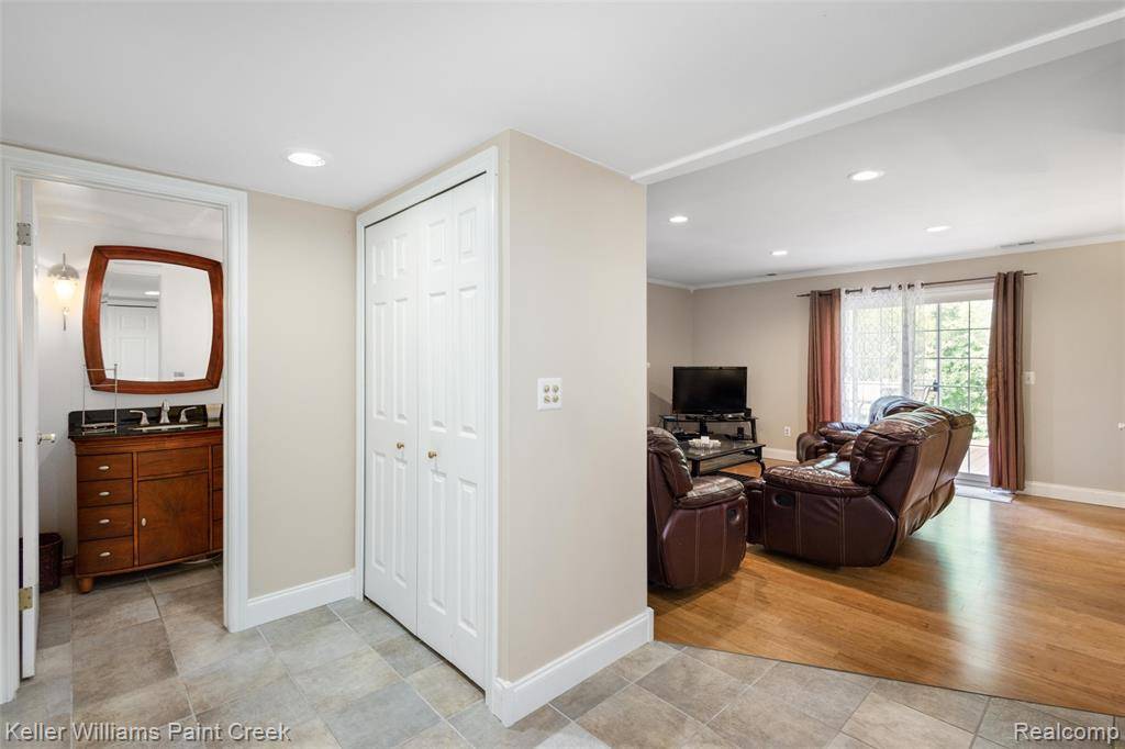 Ypsilanti, MI 48197,5778 NEW MEADOW Drive