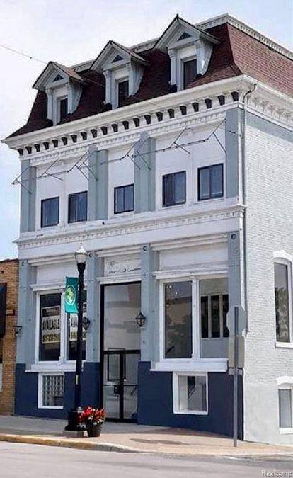 69206 N MAIN Street, Richmond, MI 48062