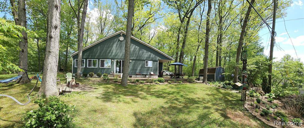 832 MAURY, Howell, MI 48843
