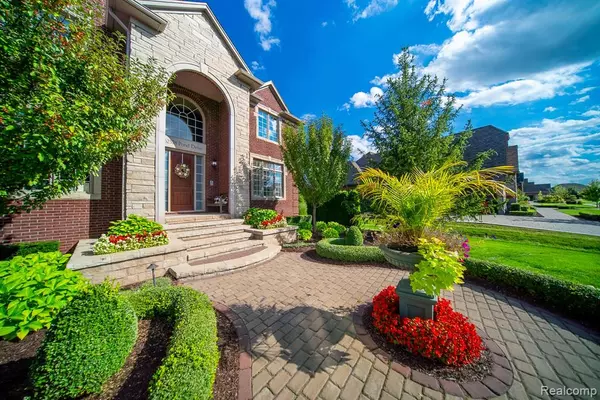 Washington, MI,62578 POND Drive