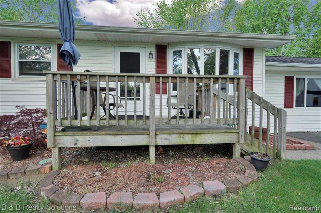 Lapeer, MI 48446,2651 FISH LAKE Road