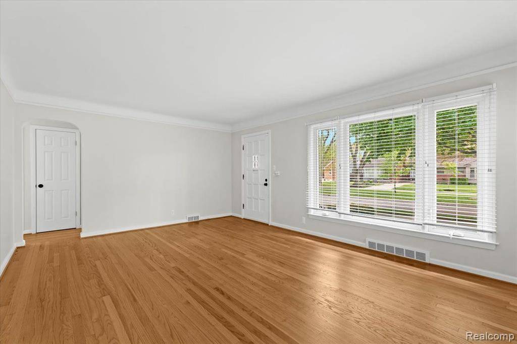 Berkley, MI 48072,1428 LARKMOOR Boulevard