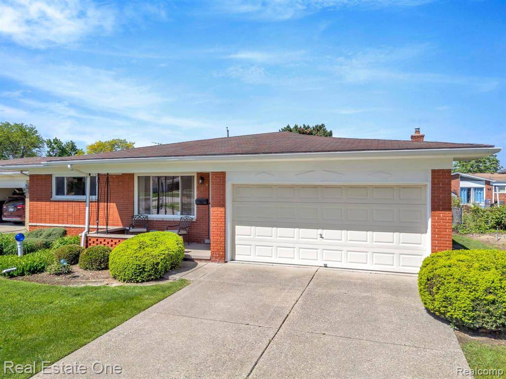 Warren, MI 48088,32259 ROY Drive
