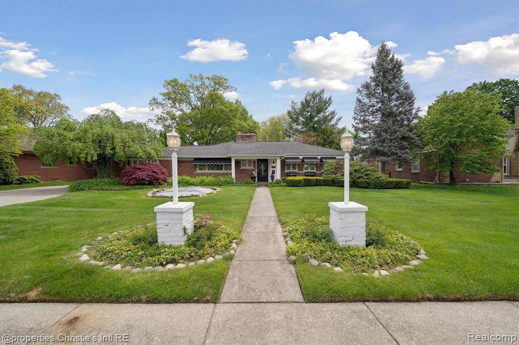 511 S GULLEY Road, Dearborn, MI 48124