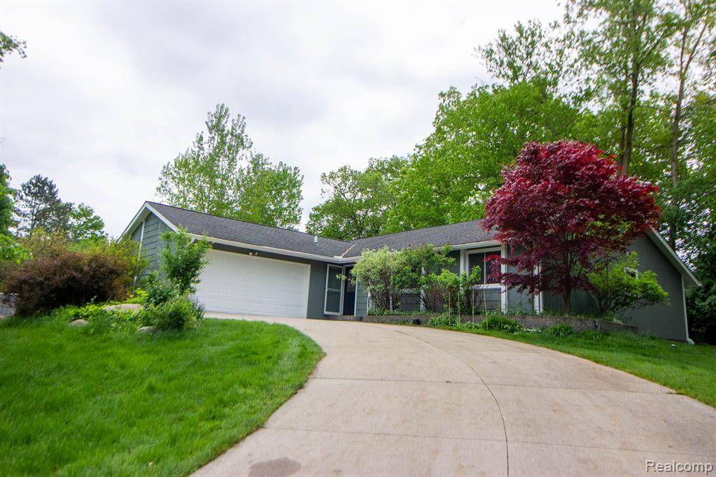 5107 CHESTERSHIRE CT, West Bloomfield, MI