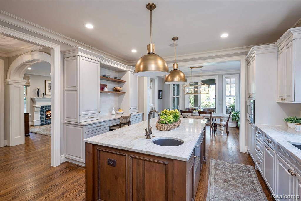 Birmingham, MI 48009,316 Chesterfield Avenue