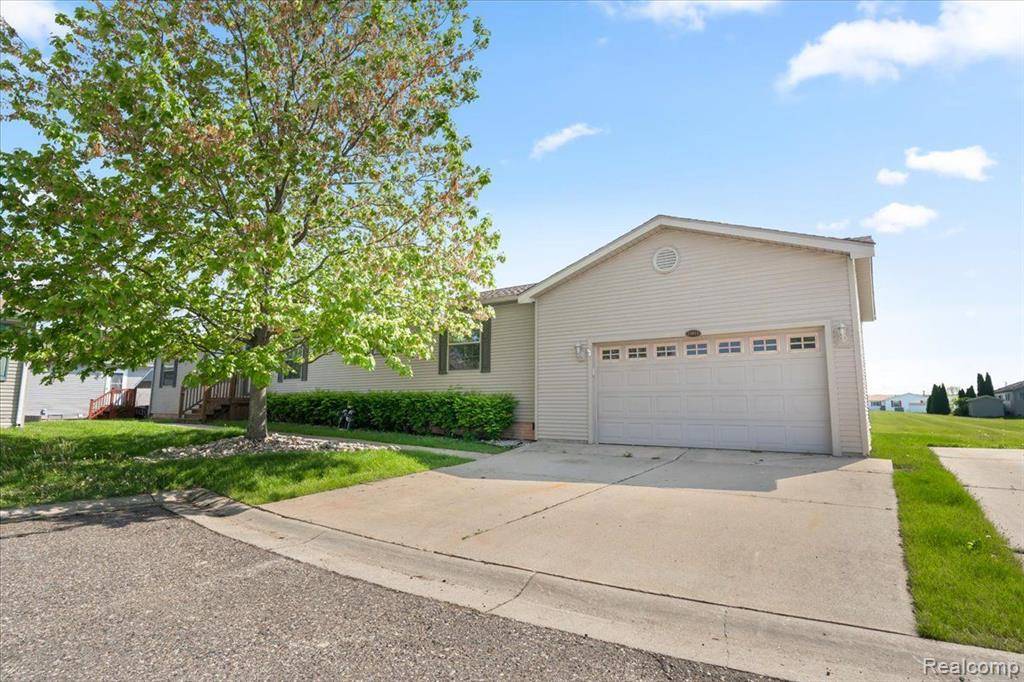 South Lyon, MI 48178,11811 WILLOWAY