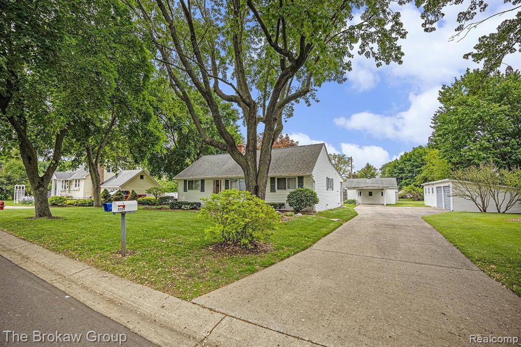 Rochester Hills, MI 48307,2724 HARRISON Avenue