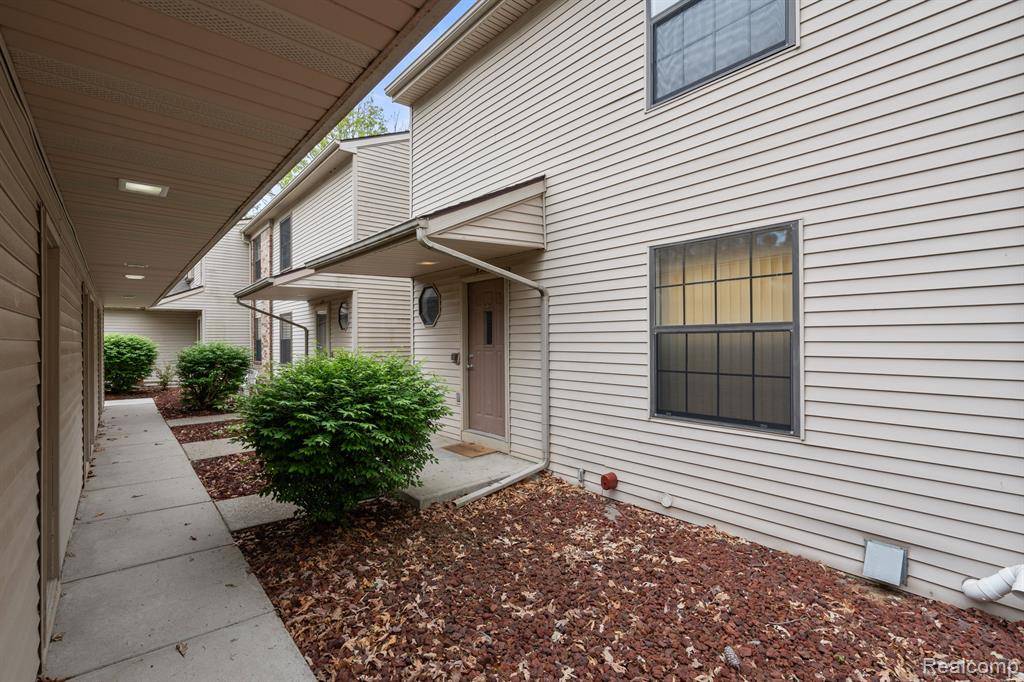 Waterford, MI,4921 OAK HILL Drive
