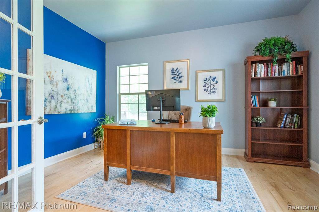 Highland, MI,2038 PINE BLUFFS CT