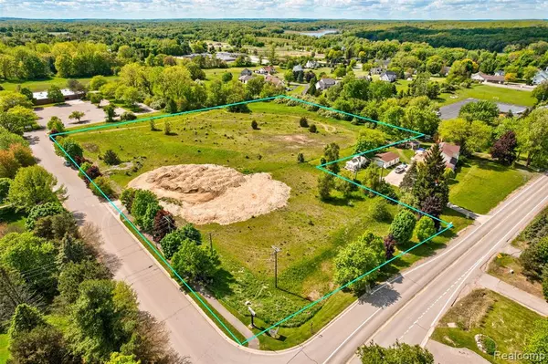 Davisburg, MI,12800 Fountain Square