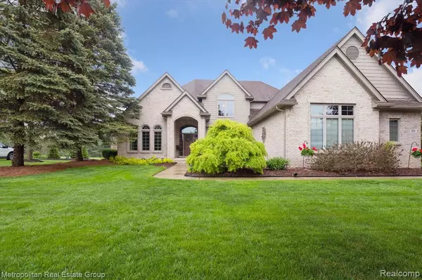 Highland, MI,921 GLENEAGLES