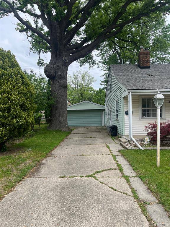 Saint Clair Shores, MI 48080,20711 GAUKLER Street