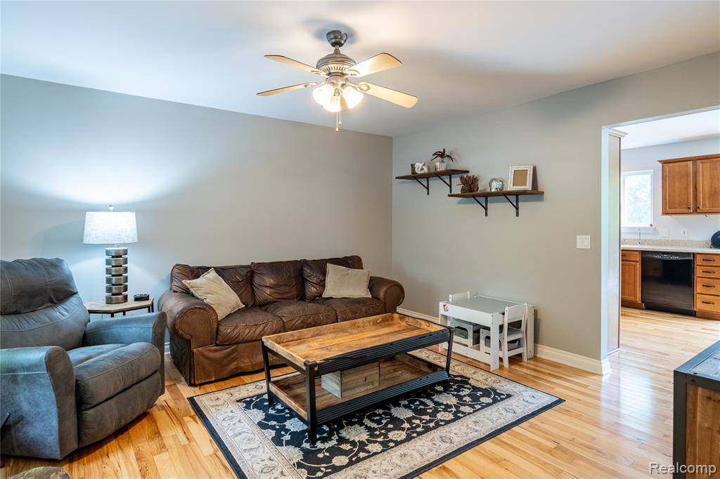 Brighton, MI 48116,7457 ORE LAKE Road
