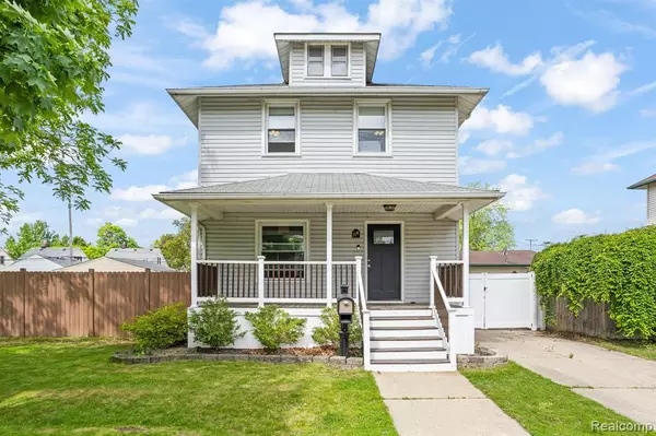 114 ROEHRIG Street, Trenton, MI 48183