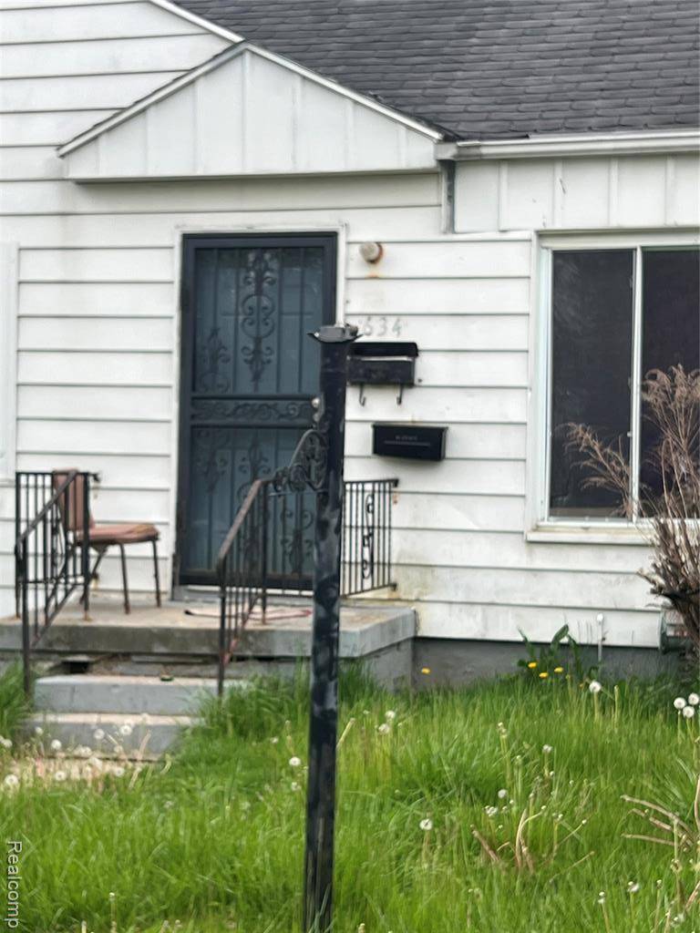 634 SPENCER Street, Flint, MI 48505
